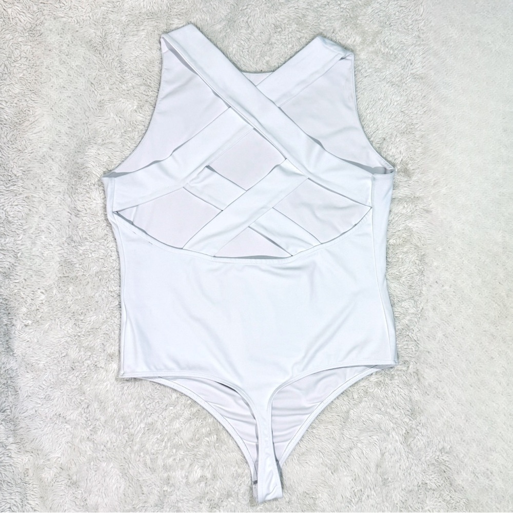 Express Chic White Sleeveless Bodysuit